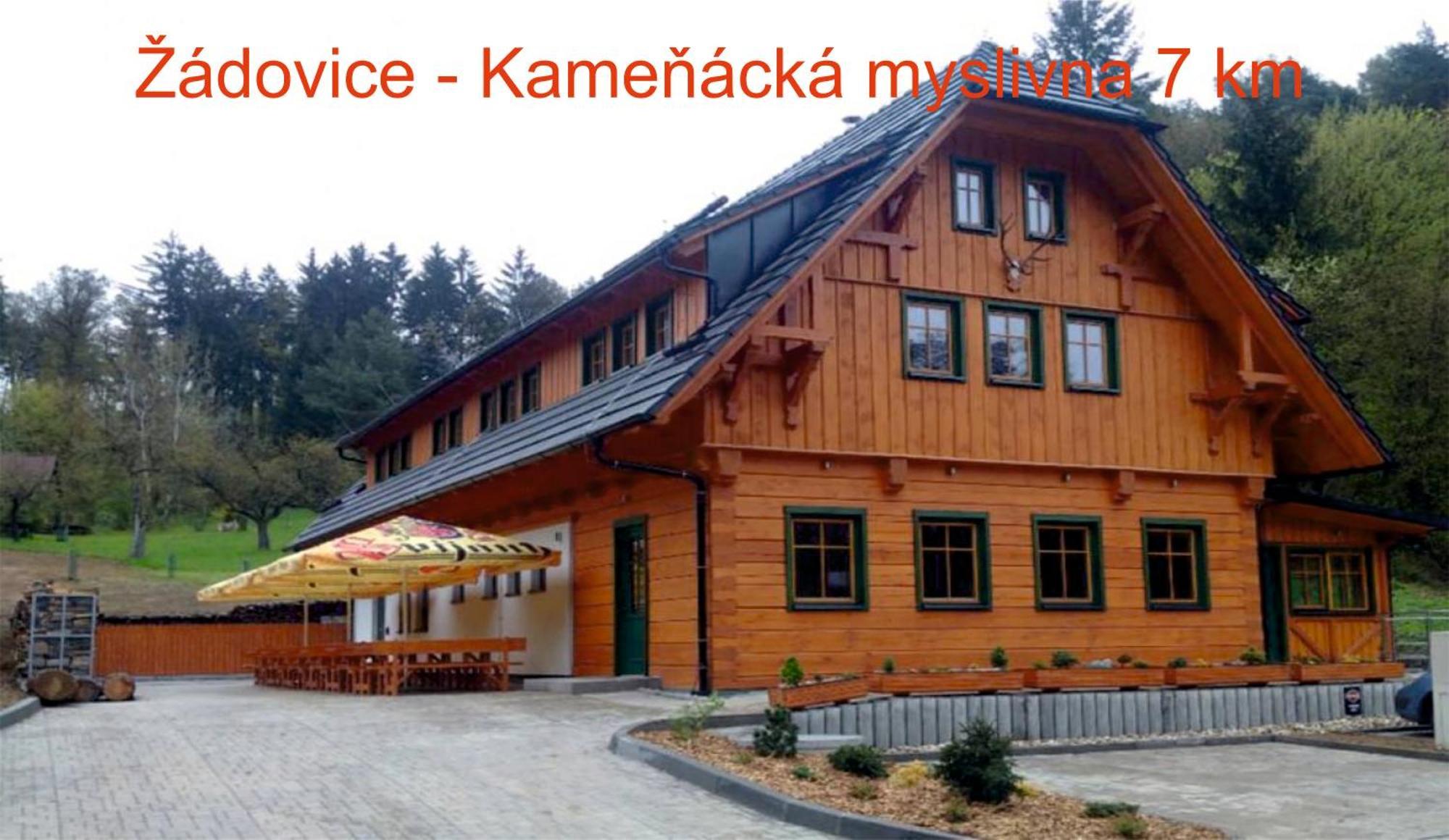 Cyklo Ubytovani A Vinny Sklep Zadovice Exterior photo